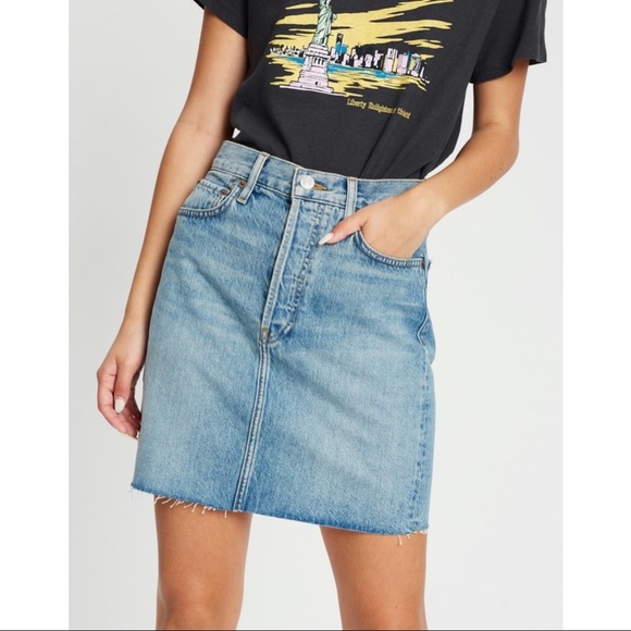 Re/Done Dresses & Skirts - Re/Done 80’s Raw Hem Light Wash Denim Pencil Skirt